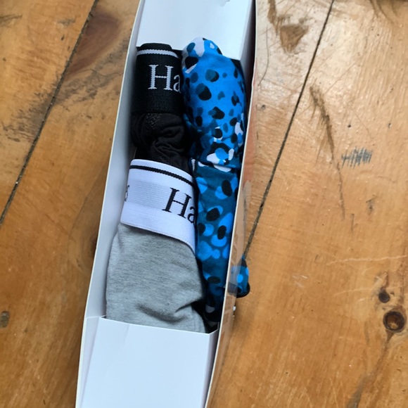 Men’s Hanes underwear - Picture 2 of 3